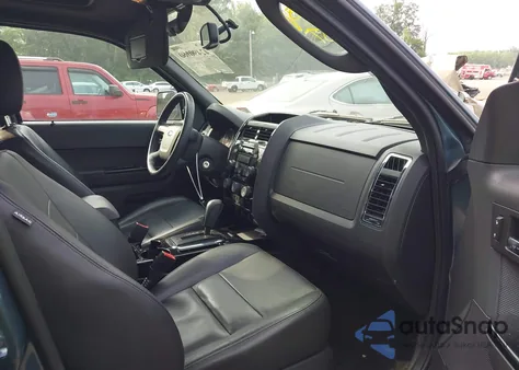 2011 Ford Escape Limited z USA, uszkodzony, nr VIN 1FMCU0EG3BKC02633